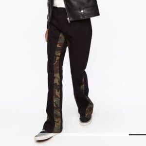 NWT Forever 21 Black with Camo Insets Slim Flare Mid Rise Jeans